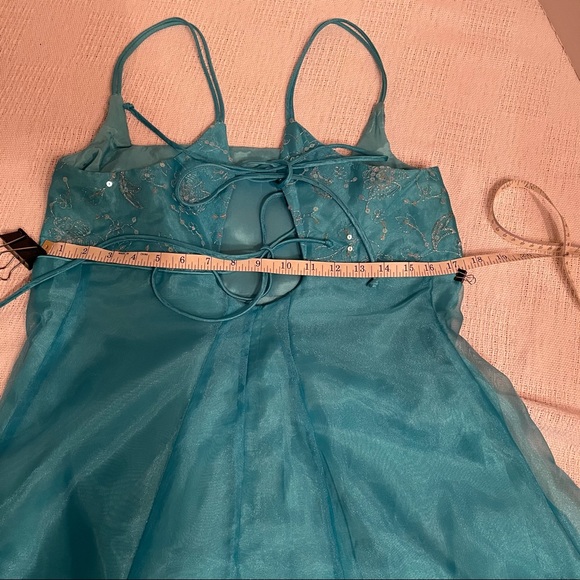 Blondie Nites By Jaslene - Picture 7 of 9